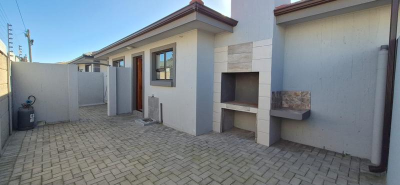 To Let 2 Bedroom Property for Rent in Dana Bay Western Cape